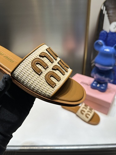 נעלי מיואו מיואו