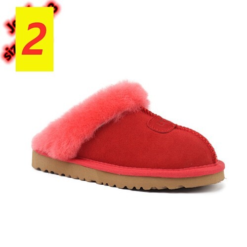 נעלי UGG