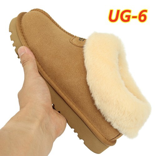 נעלי UGG