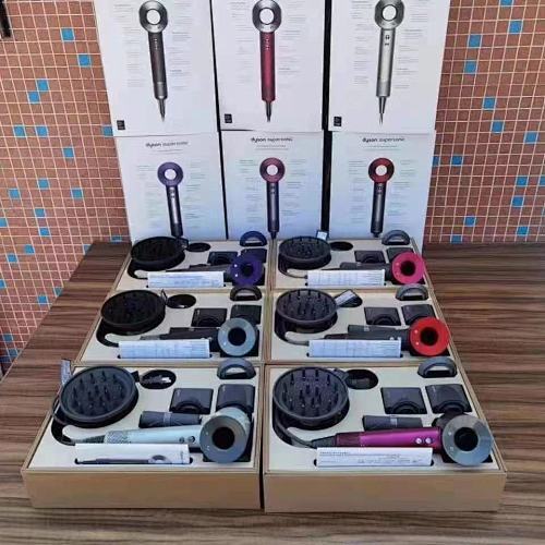 מכשירי שיער Dyson