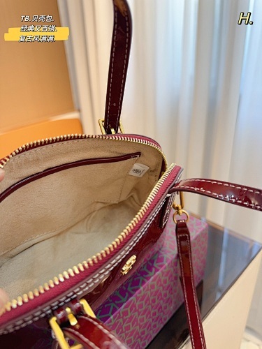 תיק טורי ברץ