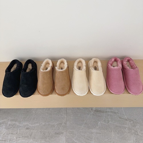 נעלי UGG