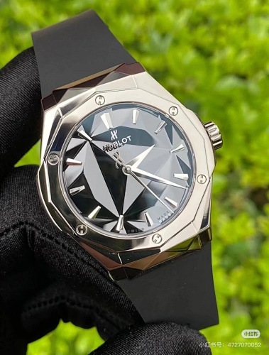 שעון הובלוט