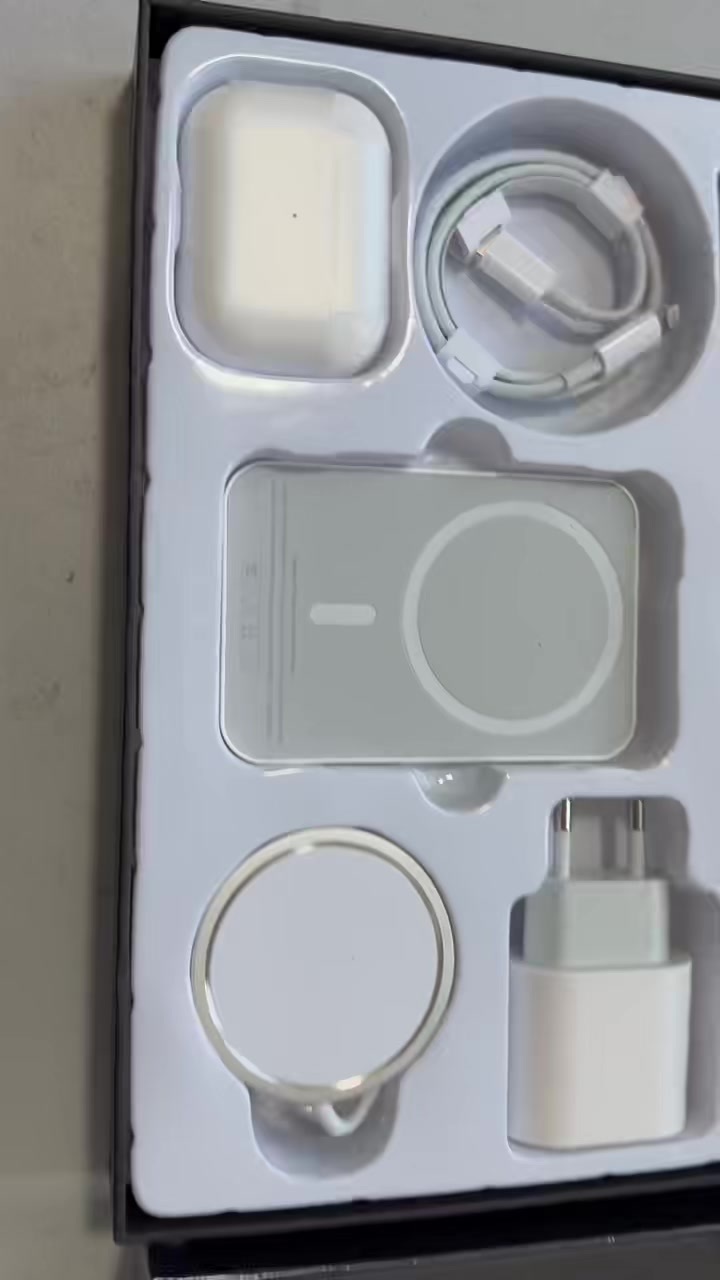 סט אלקטרוניקה אפל