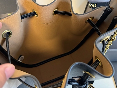 תיק סן לורן