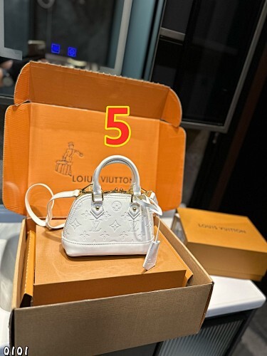 תיק לואי ויטון