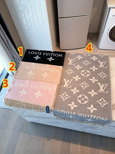 צעיף לואי ויטון