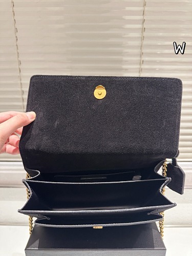 תיק סן לורן